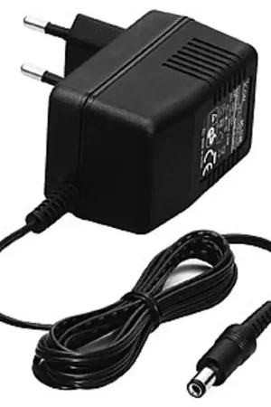 Icom BC147SE 15 AC adapter for trickle chargers; 230V with a Euro style plug Best Seller